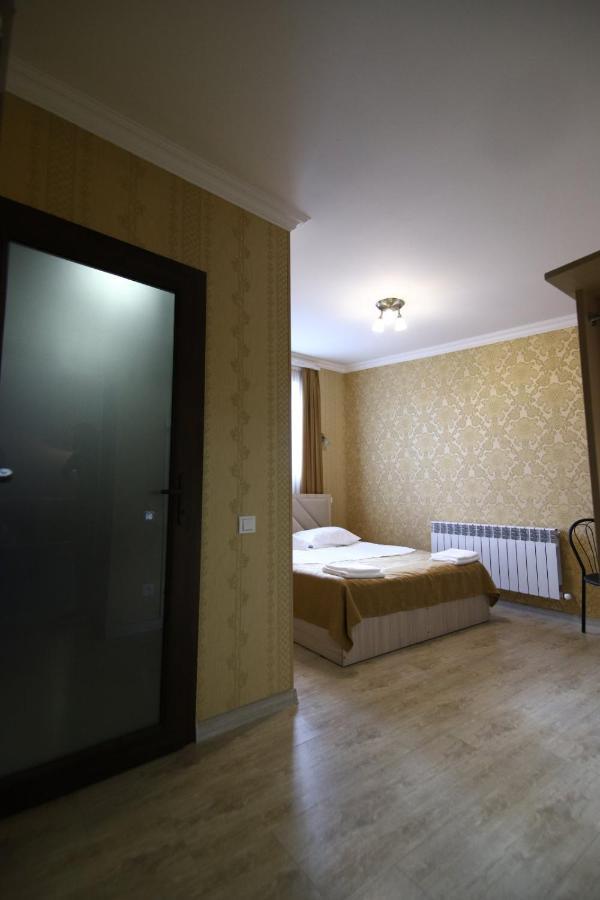 Gyumri Guest House Buitenkant foto